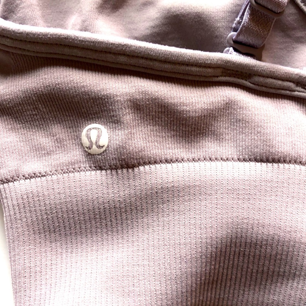 Lululemon sportsbra